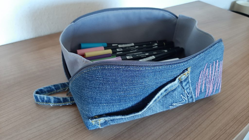 Mäppchen/Pouch aus meinen alten Lieblingsjeans